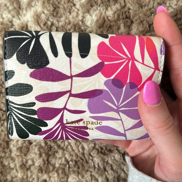 Kate Spade Hawaii Exclusive Folding Small Floral Wallet Coin Purse - Picture 5 of 5